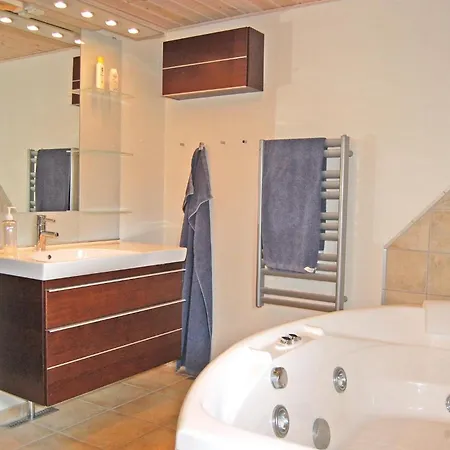 Tatil Evi 34 With Hot Tub *