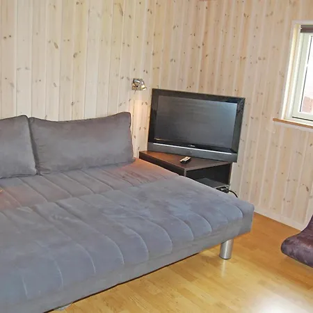 Cozy In Bog By With Wifi * Bogø By